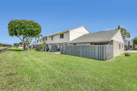 4707 Pier Drive Greenacres FL 33463