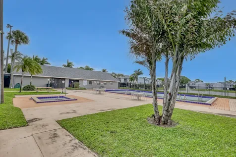 4707 Pier Drive Greenacres FL 33463