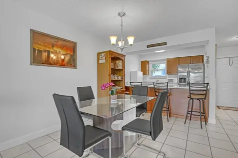 4707 Pier Drive Greenacres FL 33463