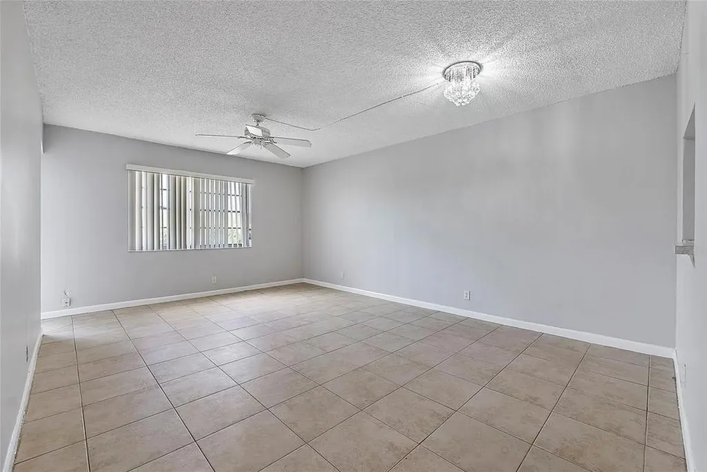 4354 NW 9th Avenue Deerfield Beach FL 33064
