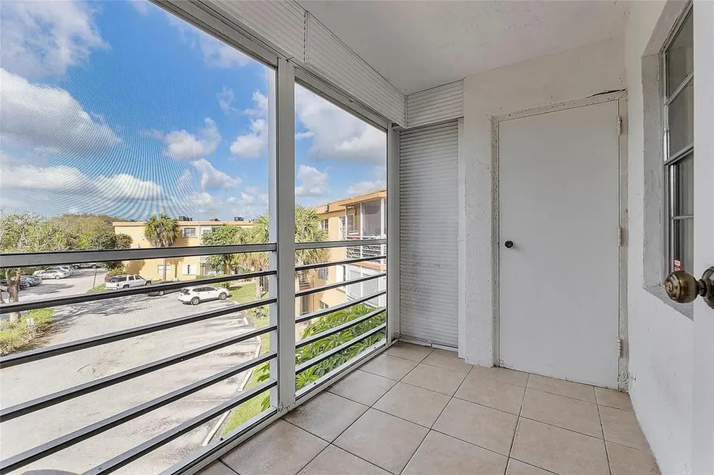 4354 NW 9th Avenue Deerfield Beach FL 33064
