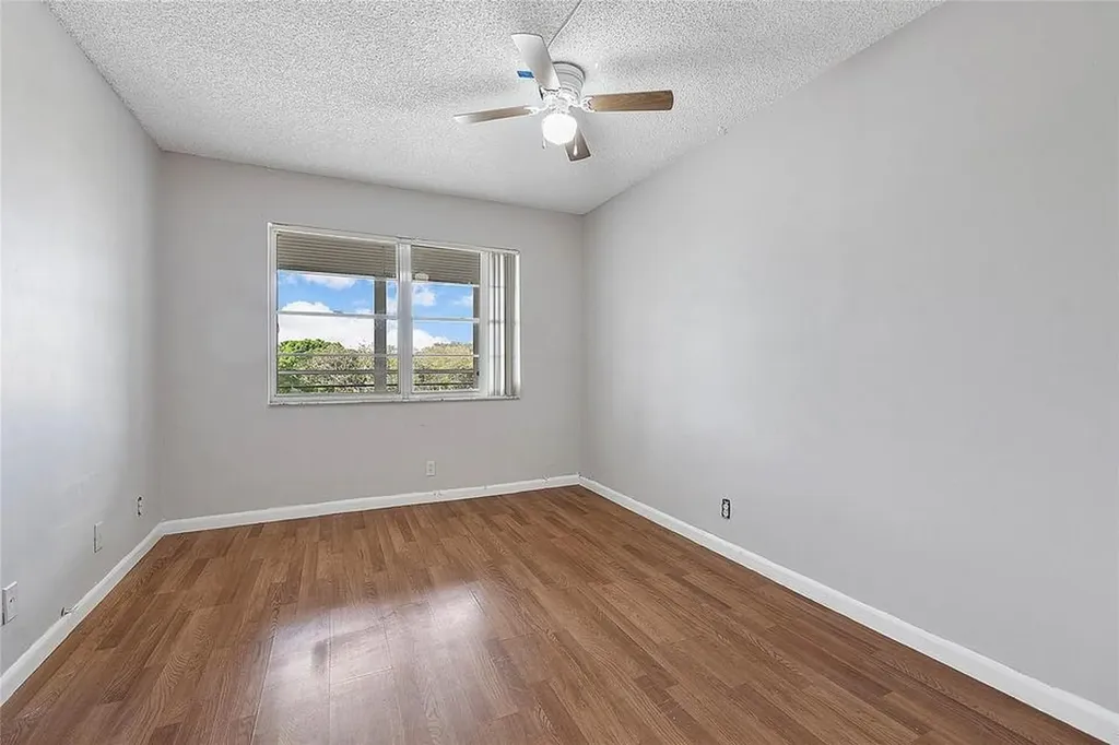 4354 NW 9th Avenue Deerfield Beach FL 33064
