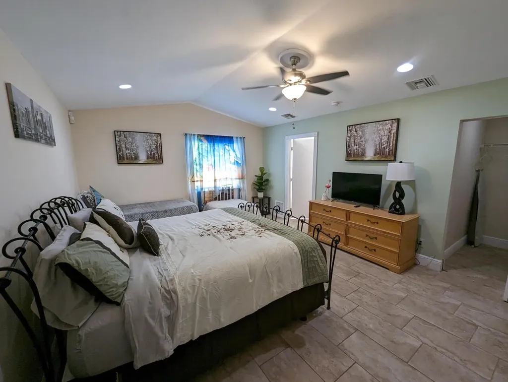 2394 Zeder Avenue Delray Beach FL 33444