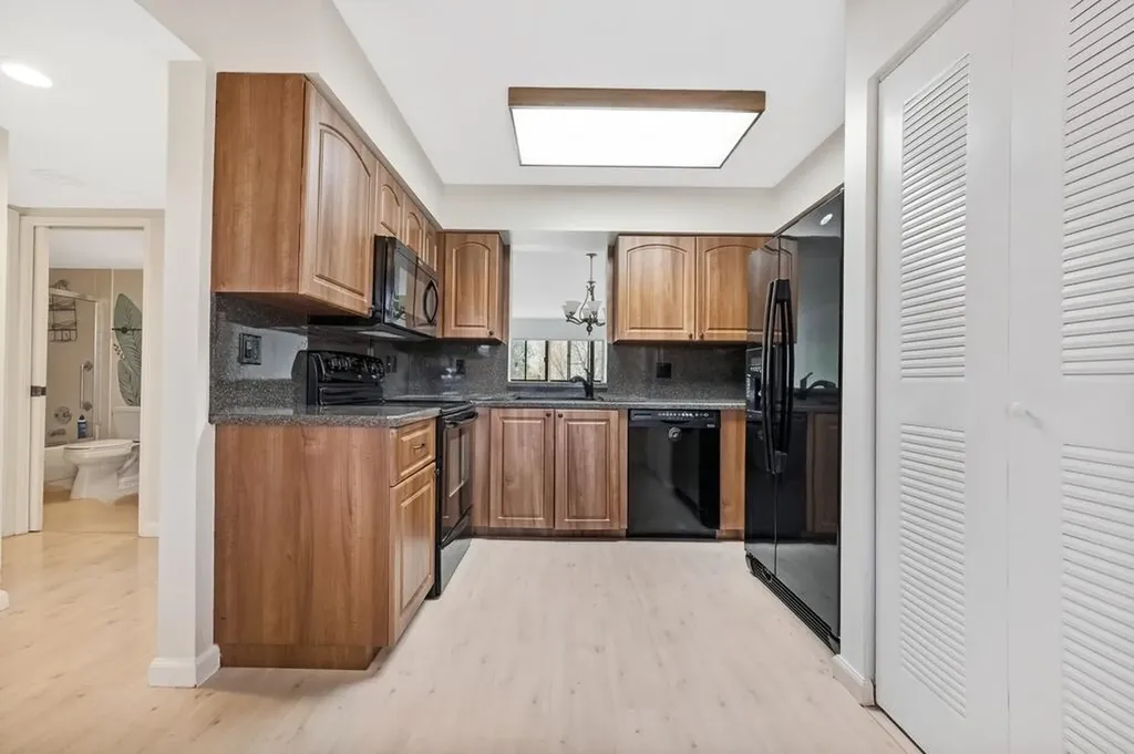 7286 Huntington Lane Delray Beach FL 33446
