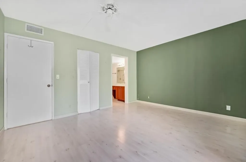 7286 Huntington Lane Delray Beach FL 33446