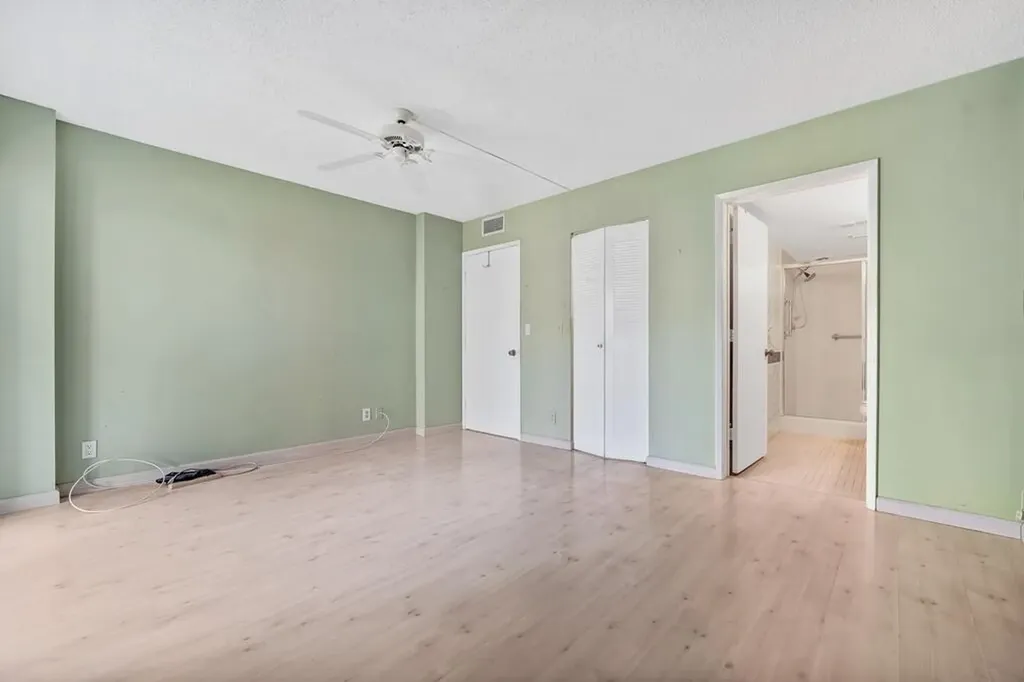 7286 Huntington Lane Delray Beach FL 33446