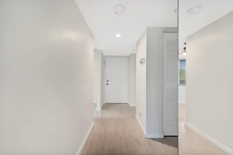 7286 Huntington Lane Delray Beach FL 33446