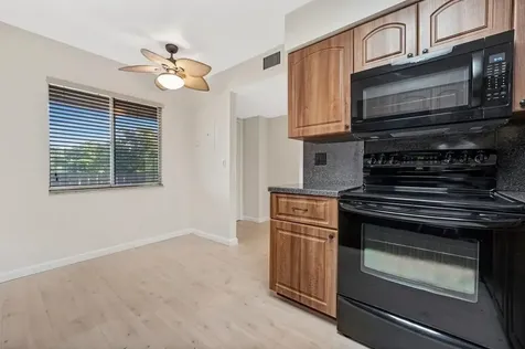 7286 Huntington Lane Delray Beach FL 33446