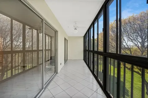 7286 Huntington Lane Delray Beach FL 33446