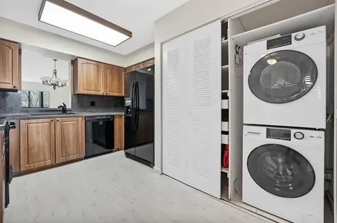 7286 Huntington Lane Delray Beach FL 33446