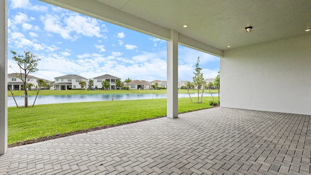 5474 Hutchinson Way The Acreage FL 33470