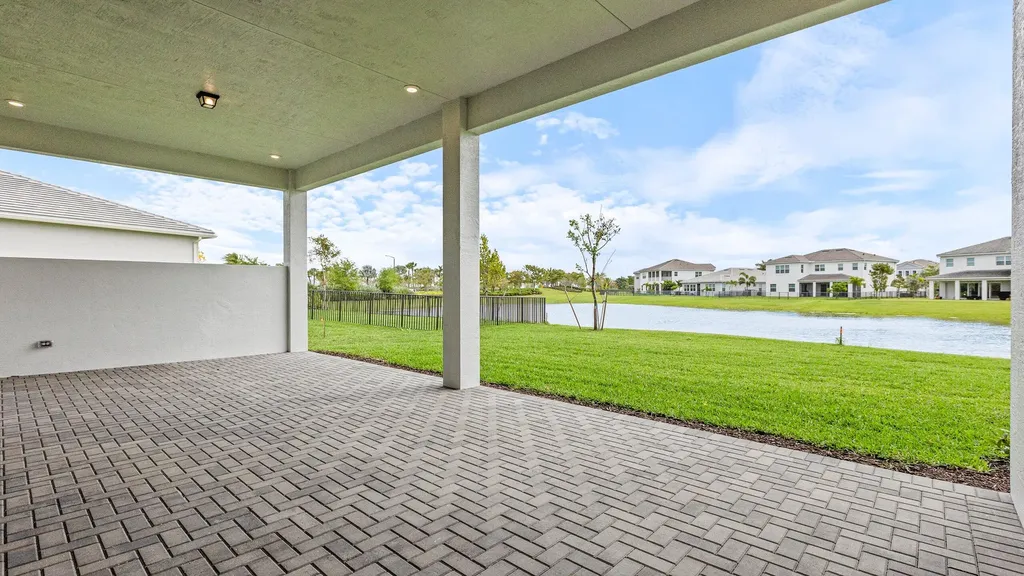 5474 Hutchinson Way The Acreage FL 33470
