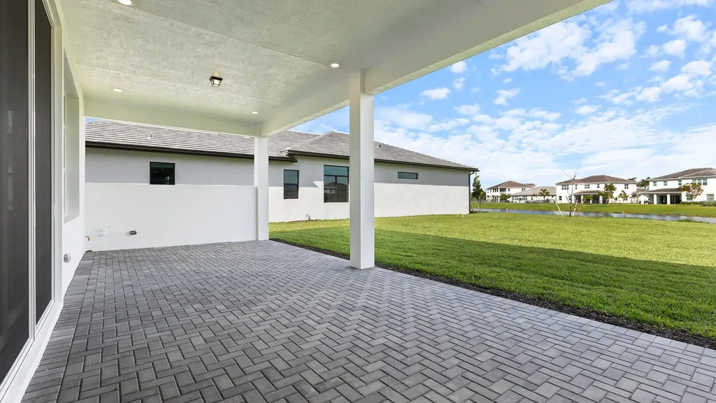 5468 Hutchinson Way Westlake FL 33470