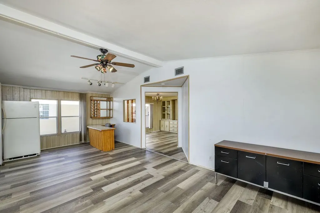 2001 N 83rd Avenue Avenue N St. Petersburg FL 33702