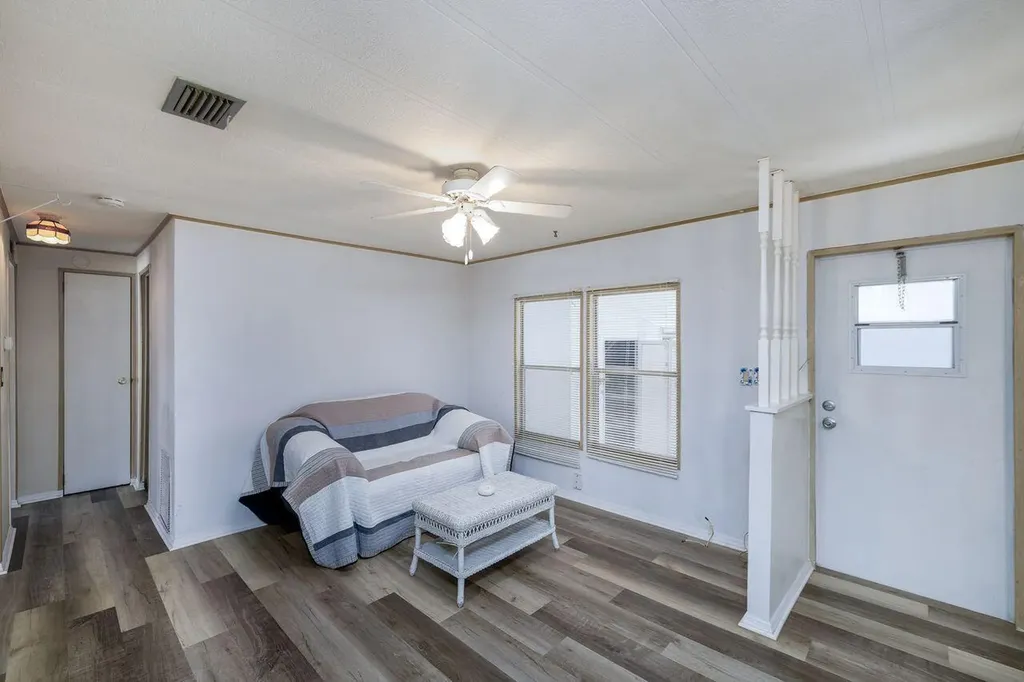 2001 N 83rd Avenue Avenue N St. Petersburg FL 33702