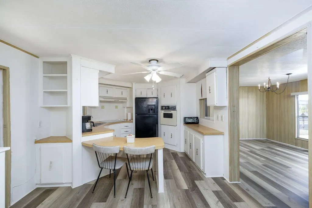 2001 N 83rd Avenue Avenue N St. Petersburg FL 33702