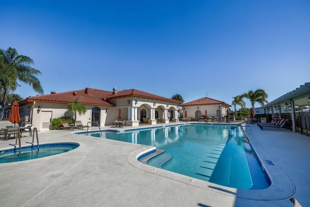 2001 N 83rd Avenue Avenue N St. Petersburg FL 33702
