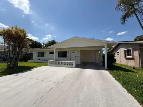 7302 NW 57th Court Tamarac FL 33321