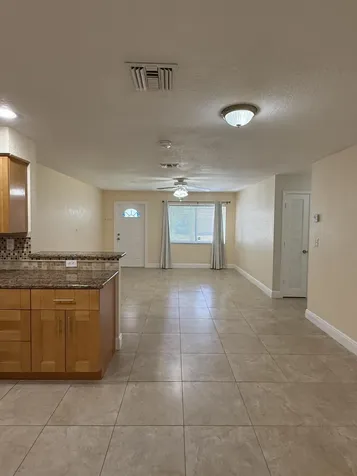 7302 NW 57th Court Tamarac FL 33321