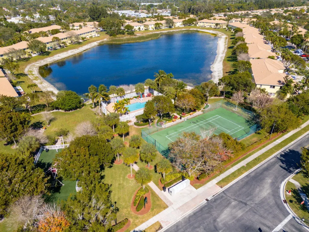 948 Imperial Lake Road West Palm Beach FL 33413