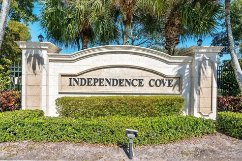 948 Imperial Lake Road West Palm Beach FL 33413