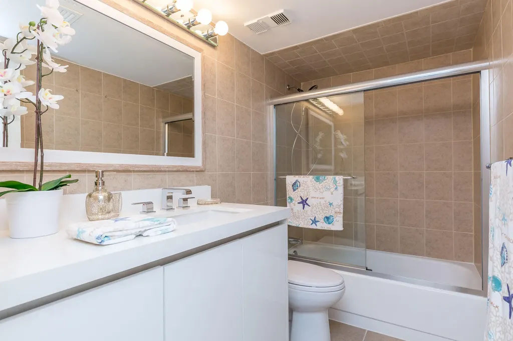 2455 Lindell Boulevard Delray Beach FL 33444