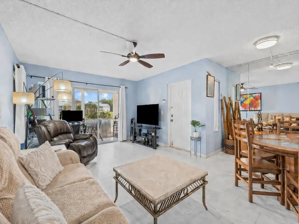 13750 Oneida Drive Delray Beach FL 33446