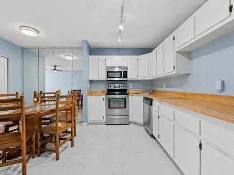 13750 Oneida Drive Delray Beach FL 33446