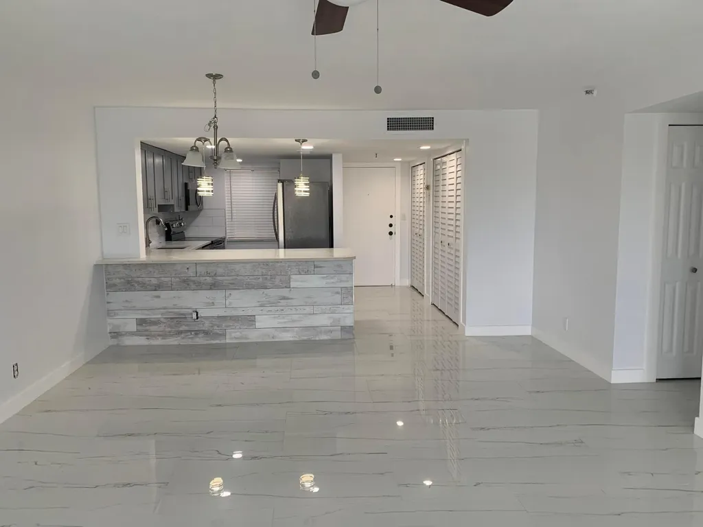 2786 Tennis Club Drive West Palm Beach FL 33417