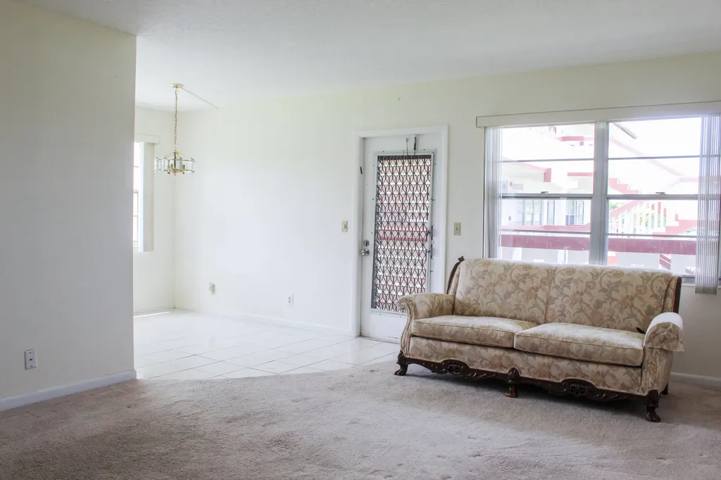 66 Brighton Boca Raton FL 33434