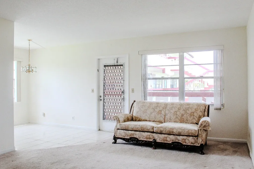 66 Brighton Boca Raton FL 33434