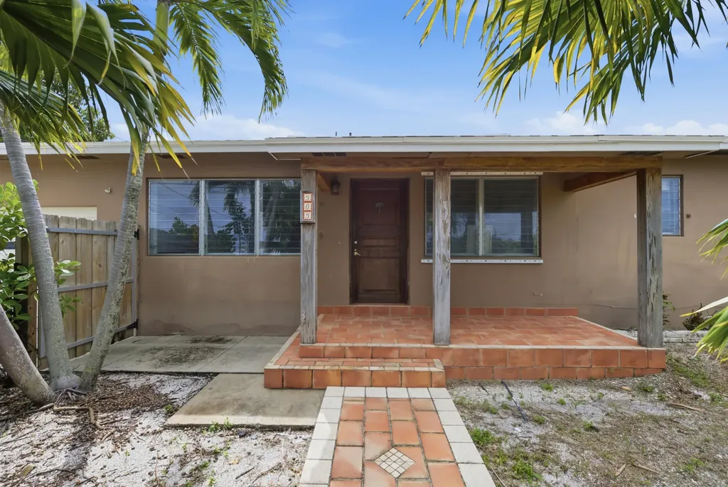 303 Cornell Drive Lake Worth Beach FL 33460