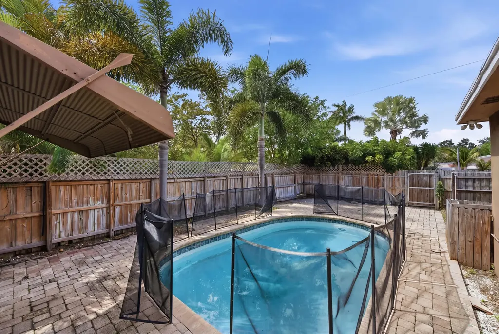 303 Cornell Drive Lake Worth Beach FL 33460