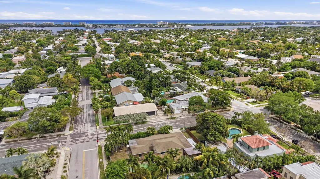 303 Cornell Drive Lake Worth Beach FL 33460