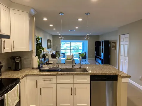 9285 Vista Del Lago Boca Raton FL 33428