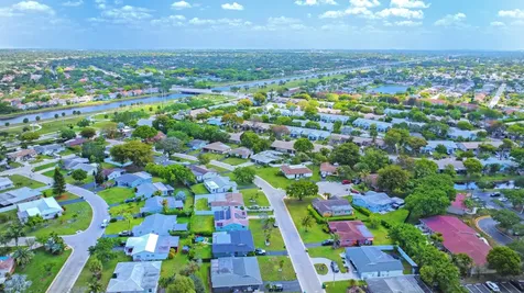 8202 NW 100th Drive Tamarac FL 33321