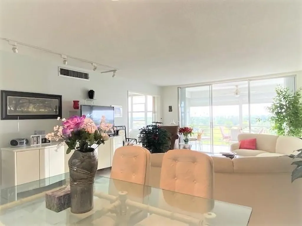 2671 S Course Drive Pompano Beach FL 33069