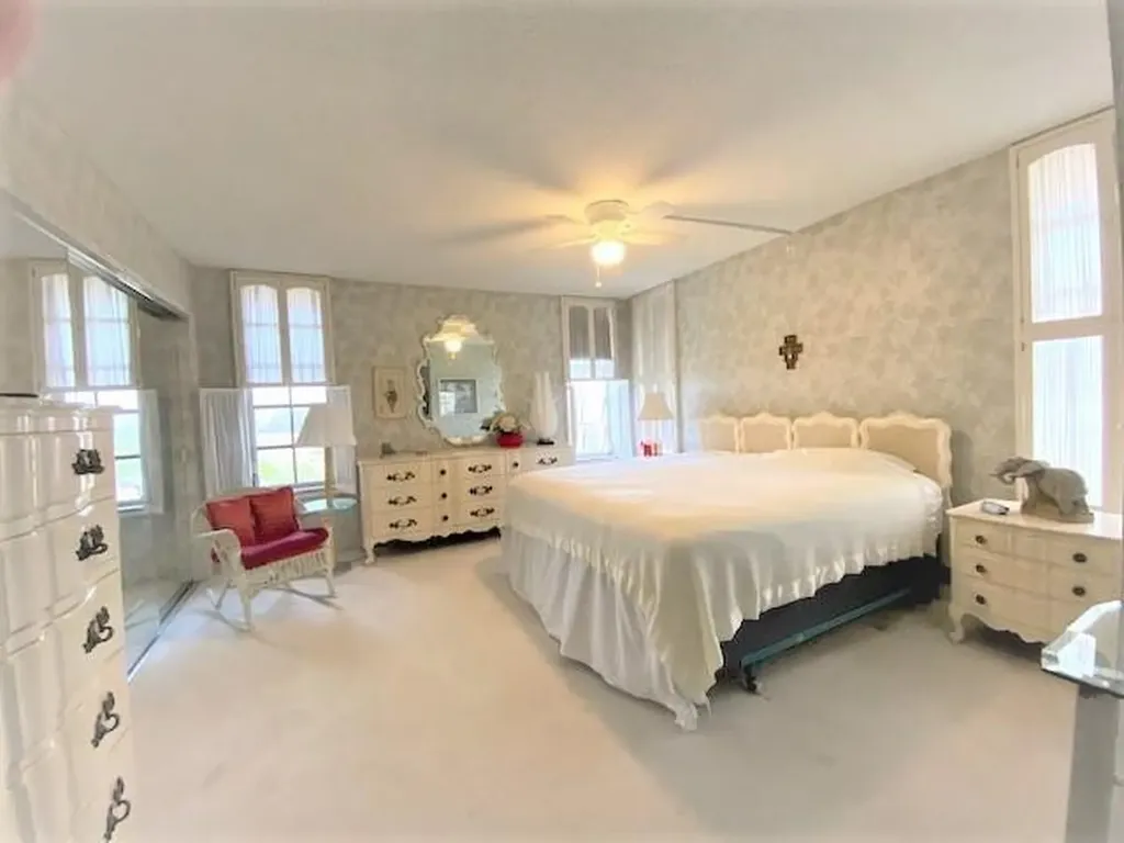 2671 S Course Drive Pompano Beach FL 33069