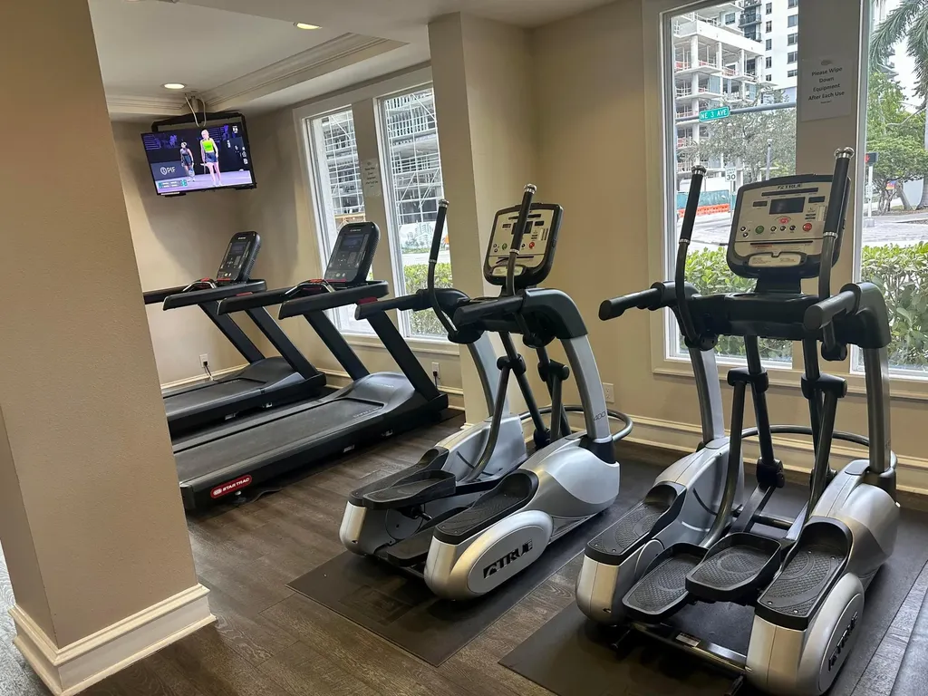 533 NE 3rd Avenue Fort Lauderdale FL 33301