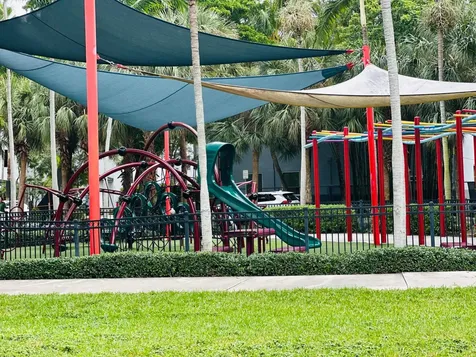 533 NE 3rd Avenue Fort Lauderdale FL 33301