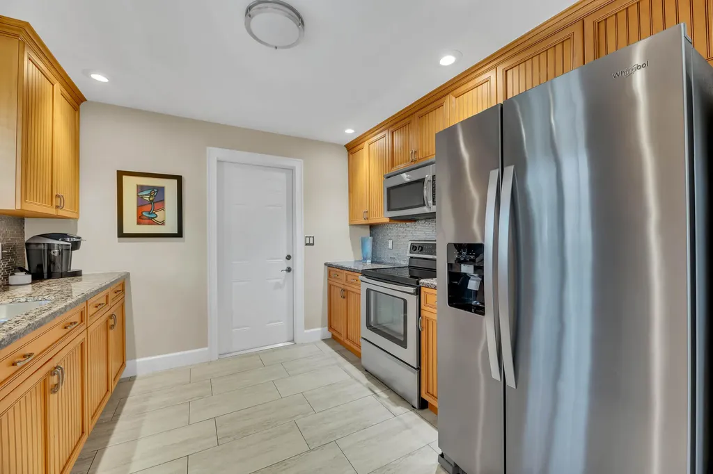 2401 NE 17th Terrace Wilton Manors FL 33305