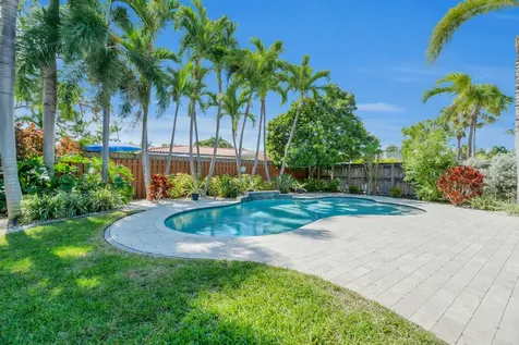 2401 NE 17th Terrace Wilton Manors FL 33305