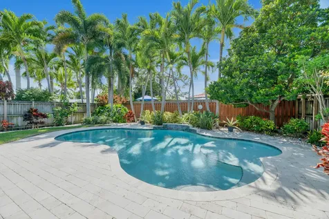 2401 NE 17th Terrace Wilton Manors FL 33305