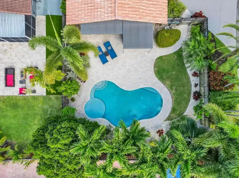 2401 NE 17th Terrace Wilton Manors FL 33305