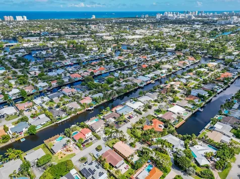 2401 NE 17th Terrace Wilton Manors FL 33305