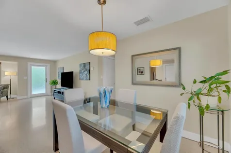 2401 NE 17th Terrace Wilton Manors FL 33305