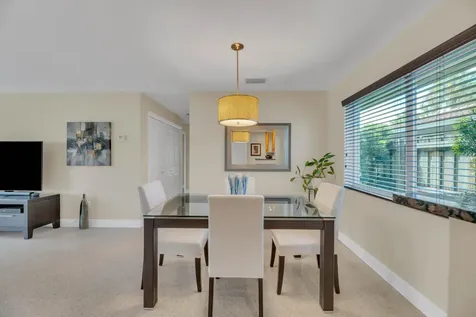 2401 NE 17th Terrace Wilton Manors FL 33305