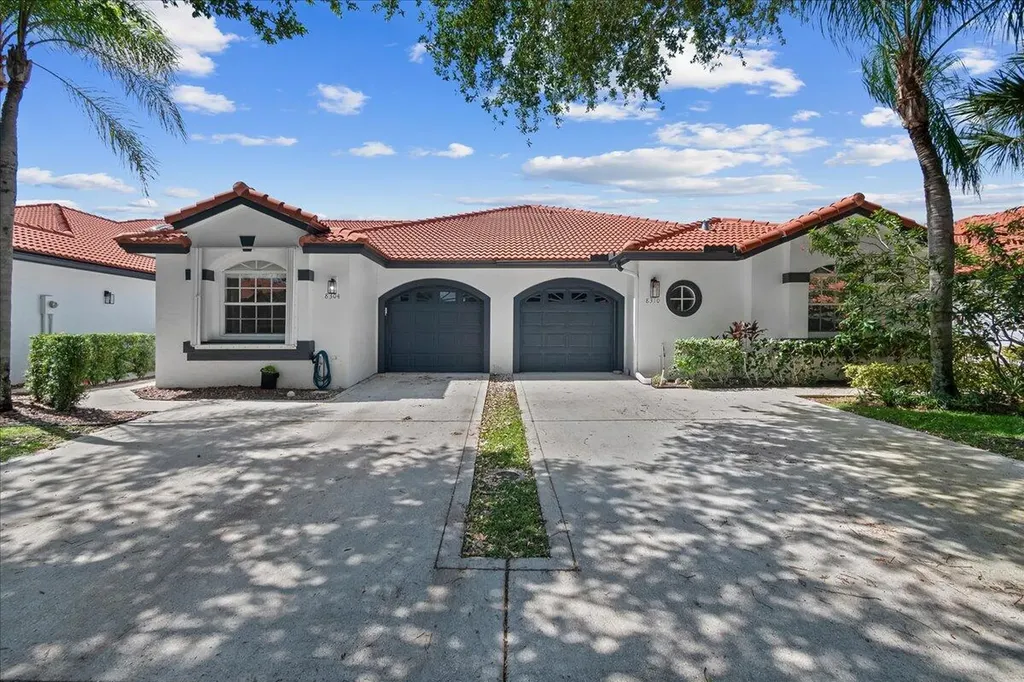 8304 Vía Di Veneto Boca Raton FL 33496