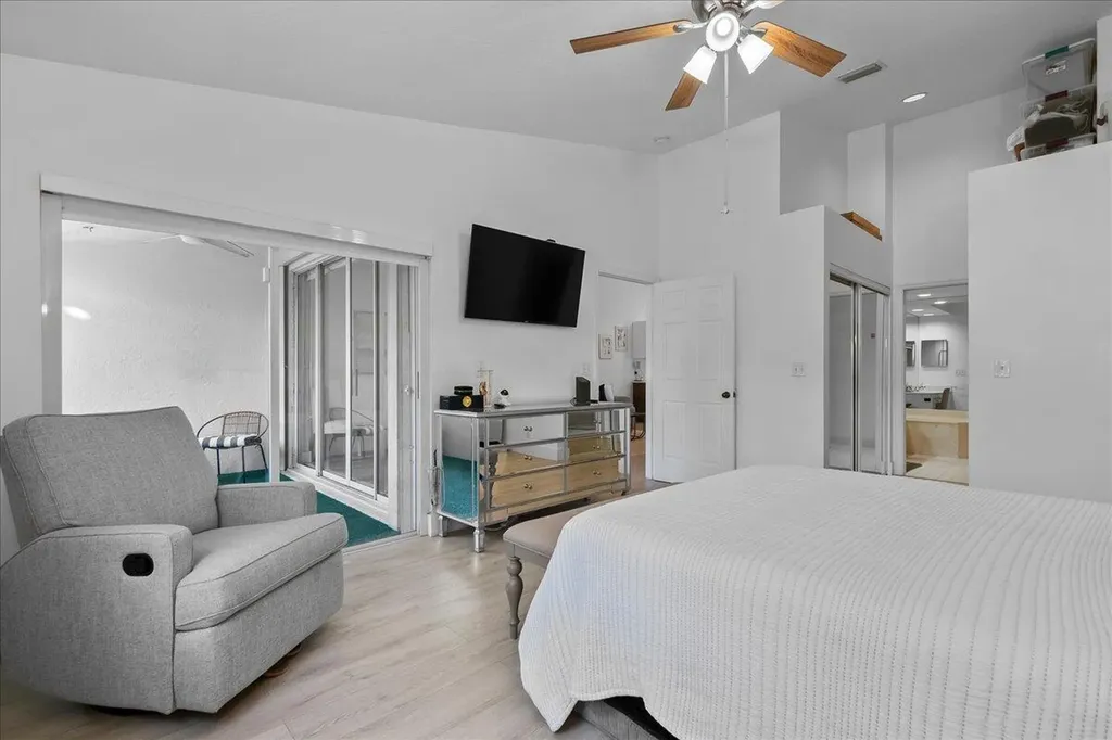 8304 Vía Di Veneto Boca Raton FL 33496