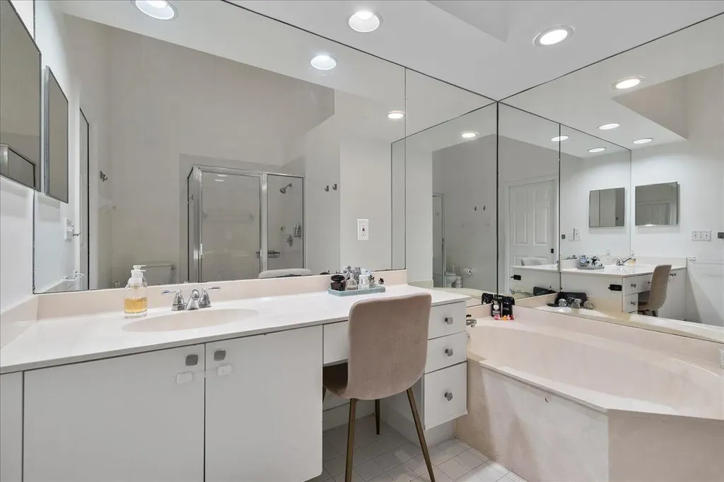 8304 Vía Di Veneto Boca Raton FL 33496